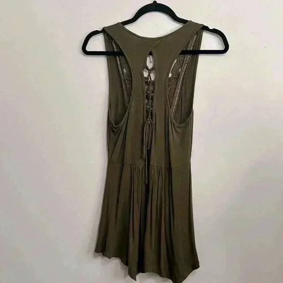 BNWOT Harlow sleeveless tank  top size S - Picture 2 of 4